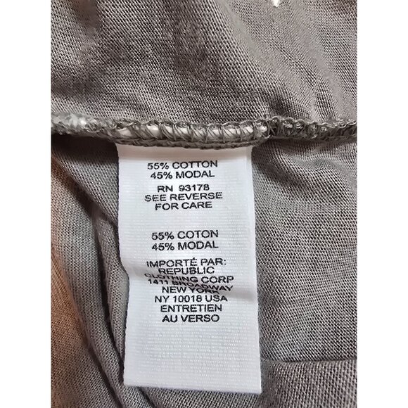 For The Republic Grey Star Print V-Neck Short Sleeve Top Size 2X Cotton/Modal Bl - Picture 5 of 14